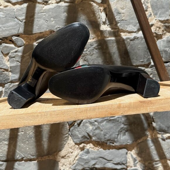 Gucci Black Leather Web Stripe Interlocking GG Pumps - Picture 7 of 13